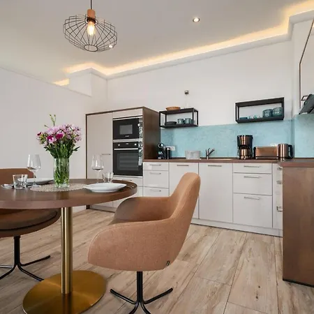 Luxus Penthouse Schlossoase * Göhren-Lebbin